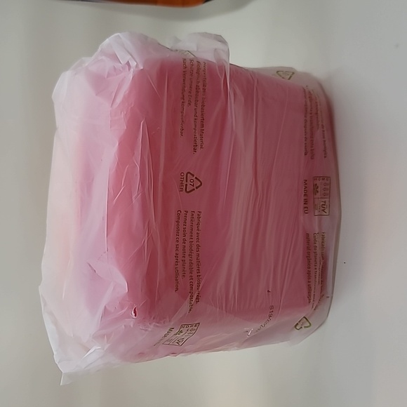 Tupperware Eco+ Luch-it Container Set - Picture 2 of 5